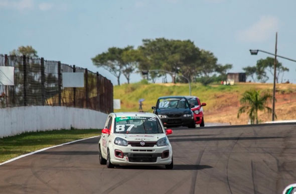 Gustavo Mascarenhas começou o campeonato com vitória em Londrina e é vice-líder na Classe 1/ Foto: Fast Racing/divulgação