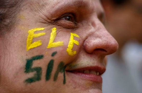 Foto: AFP/ Apesar dos protestos liderados por mulheres, Jair Bolsonaro (PSL) cresceu entre o público feminino em pesquisas de intenção de votos