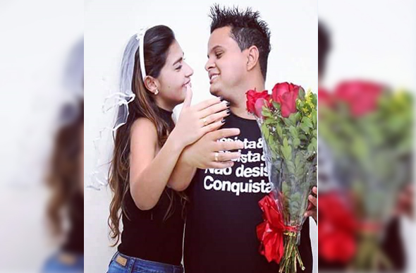 O casal Amanda e Flávio ficou noivo no Cineplex do Shopping de Sete Lagoas/ Foto: Gilmara Fonseca