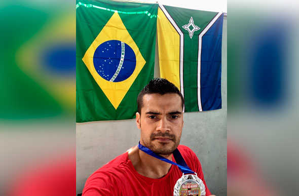 O atleta conquistou a medalha de prata em Macapá-AP nos dias 15 e 16 deste mês / Foto: Arquivo Pessoal