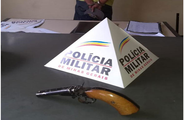 Arma apreendida pela PM./ Foto: Divulgação/Polícia Militar