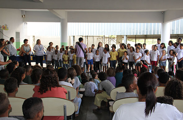 Coral da Escola Municipal Hilário Pereira da Fonseca. - Foto: Ascom PMSL