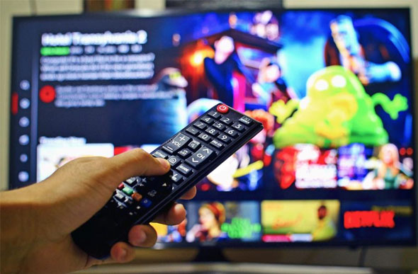 TV vem se firmando como principal bem de acesso à cultura — Foto: Andrés Rodríguez / Divulgação