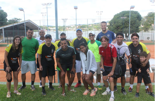 Foto: Divulgação Ascom Clube Náutico de Sete Lagoas/ Atletas do Tênis, do Clube Náutico de Sete Lagoas