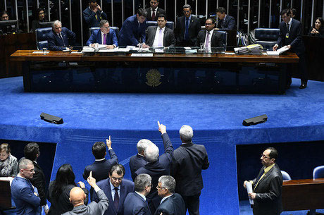 Senadores derrubam decreto do presidente./ Foto: Marcos Oliveira/Agência Senado