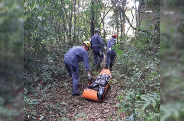 O corpo foi localizado por um morador da região./ Foto: Divulgação/CBMMG 