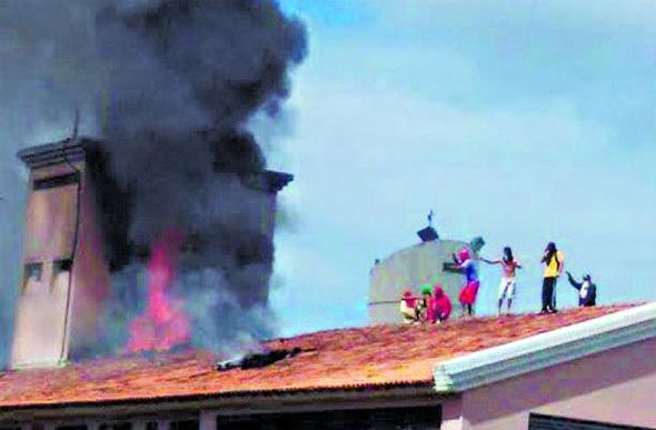 Rebelião em Governador Valadares ocorreu em junho de 2015 - Foto: Web Reporter