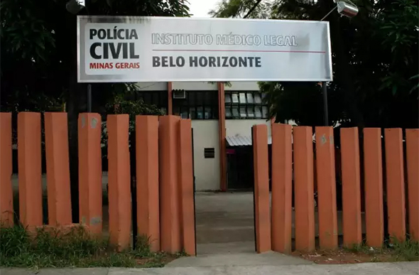 Corpo foi encaminhado para o Instituto Médico Legal. Foto: João Godinho/O Tempo