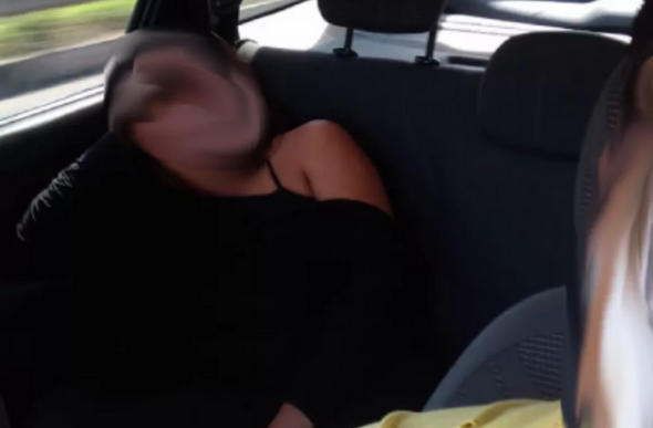 Motorista faz foto de passageira enquanto ela dormia — Foto: Reprodução/Redes Sociais