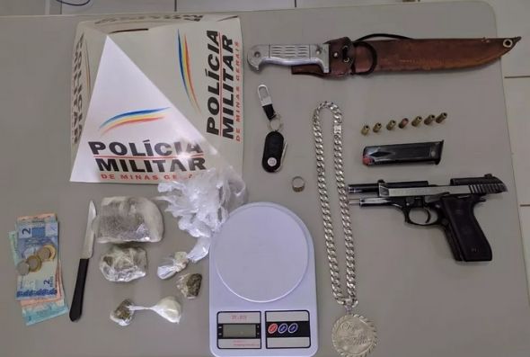 Materiais apreendidos pela PM em Janaúba — Foto: Polícia Militar/Divulgação