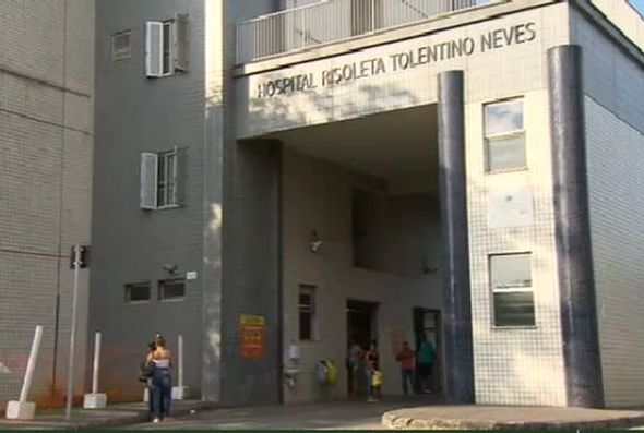 Mulher foi levada para o hospital Risoleta Neves — Foto: Reprodução/TV Glob