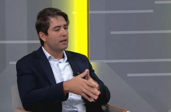 Secretário de Estado de Saúde de MG, Fábio Baccheretti, em entrevista ao Bom Dia Minas — Foto: TV Globo