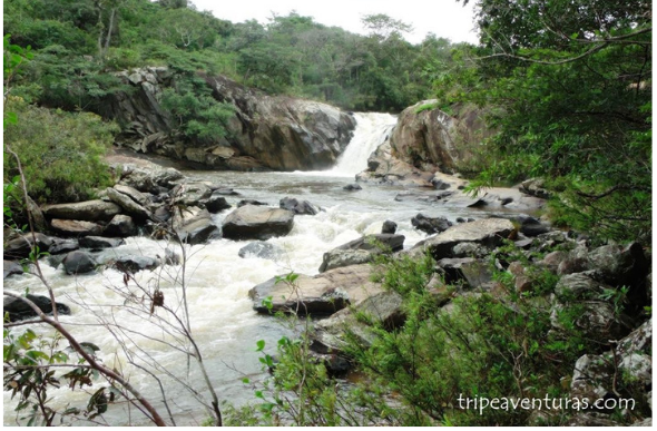 Homem Morre Afogado Ap S Escorregar Em Pedra E Cair Em Cachoeira Em Minas