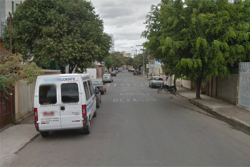Rua Quintino Bocaiúva tem trânsito impedido / Imagem Google Street View