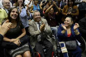 A lie teve presença de cadeirantes na Câmara durante a aprovação / Foto:Agência Brasil