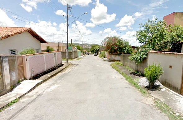 Ladson invadiu casa na Rua Campo Florido, bairro Nossa Senhora das Graças / Foto: Google