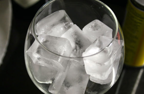 Até que provem o contrário... Gelo? Só no copo! / Foto: cookingtrickswithcristina.blogspot.com.br