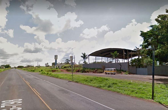 A vítima é aluna de uma escola municipal na zona rural de Uberaba, no Triângulo Mineiro — Foto: Reprodução/Google StreetView