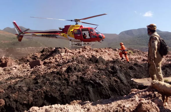 Foto: Corpo de Bombeiros/Divulgação/ Rompimento de barragem em Brumadinho deixou até agora 150 mortos e 182 desaparecidos