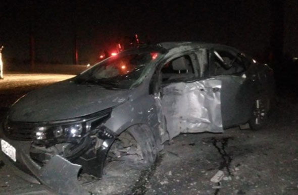 Veículo conduzido pelo jovem embriagado ficou completamente destruído com impacto