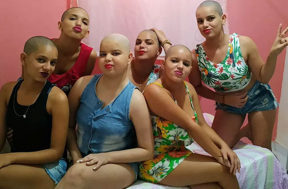 Vitória e as irmãs rasparam o cabelo após diagnóstico de leucemia, na Paraíba — Foto: Reprodução/TV Cabo Branco