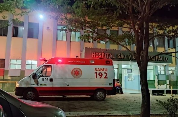 Jovem atingido por raio foi levado a hospital de Carmo do Rio Claro (MG)./Foto: Carmo Web