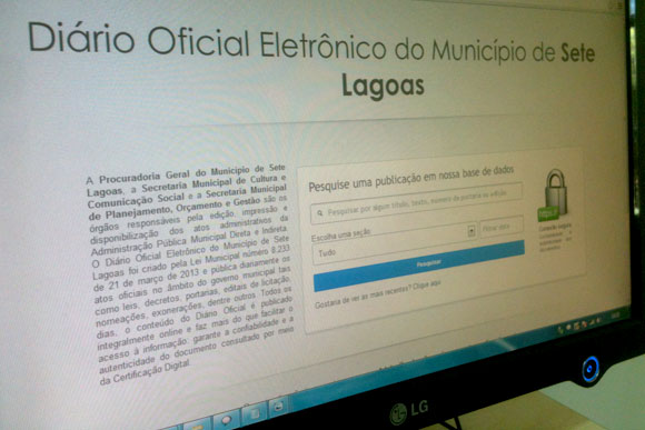 Segundo a prefeitura as publicações são diárias / Foto: Marcelo Paiva 
