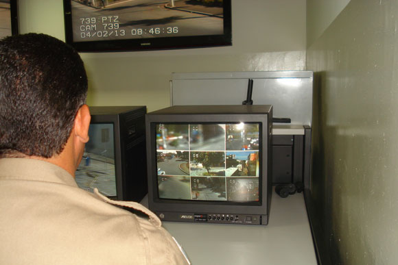 Sistema de monitoramento "olho-vivo" é utilizado pela Guarda Civil para observação dos pontos centrais / Foto: Divulgação