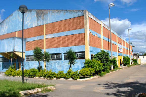 Abaixo assinado quer reforma e manutenção do ginásio coberto / Foto: Nayara Souza