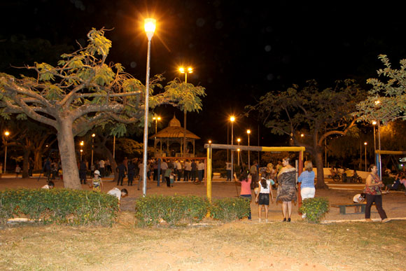 Segundo o prefeito, nova iluminação é questão de segurança para frequentadores / Foto: Divulgação