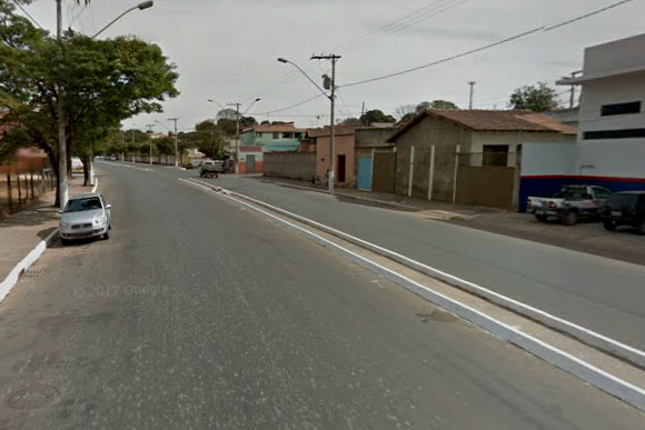 Suspeito foi preso, pela nona vez, na Av. Secretário Divino Padrão / Foto: Googlestreetview