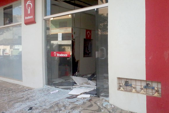 Polícia ainda não identificou os assaltantes / Foto ilustrativa: Kau Lopes