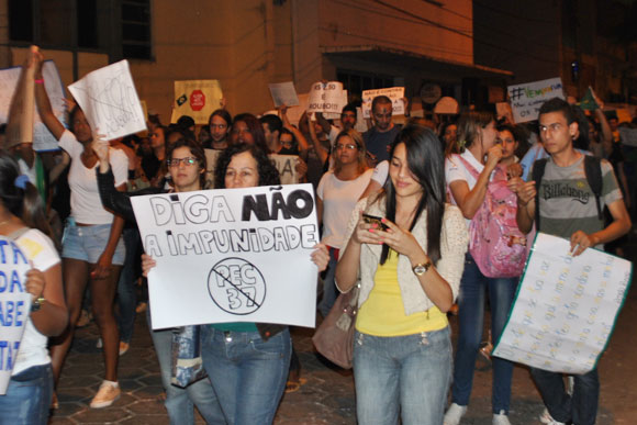 Após derrubada da PEC manifestantes cancelam protesto desta quarta / Foto: Juliana Nunes
