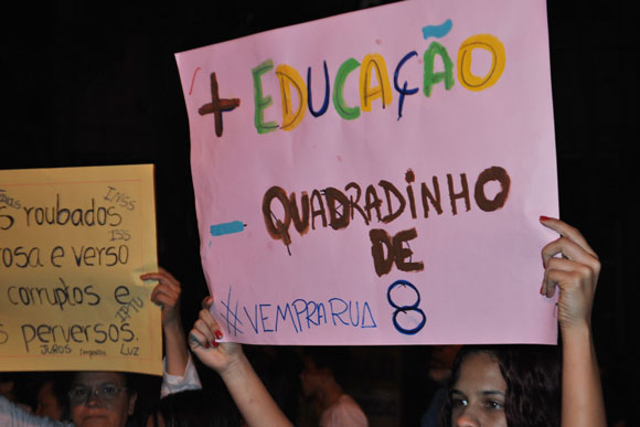 Jovem também pede mais educação / Foto: Juliana Nunes