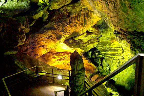 A Gruta Rei do Mato é um dos destinos incluídos no Minaspass / Foto:metropolionline.com.br 
