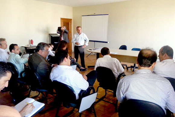 Presidente do SAAE em reunião do consórcio / Foto: Reprodução Facebook 