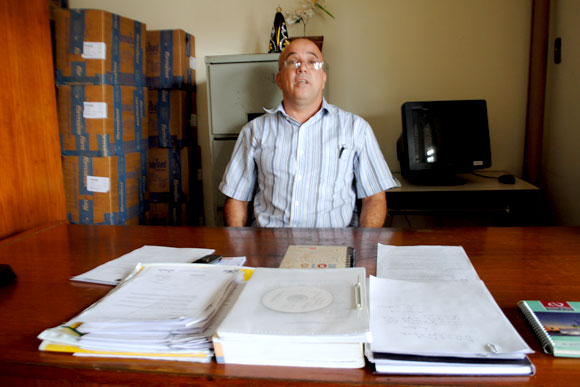 Secretário de Trânsito, Sílvio Augusto, garantiu que vai analisar situação do local / Foto: Marcelo Paiva