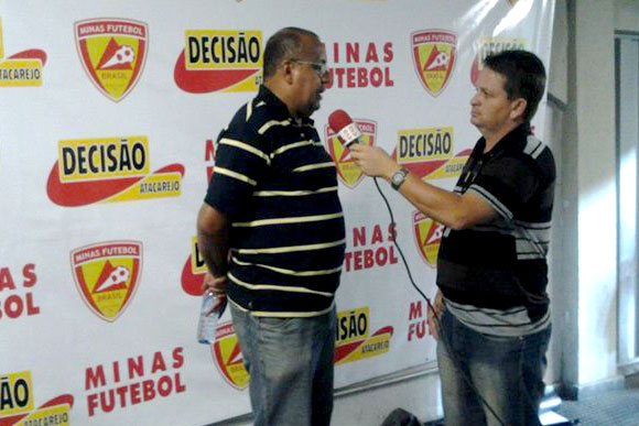 Alvaro Vilaça, em entrevistado com o presidente do Minas Futebol, Geraldo Magela / Foto: Divulgação