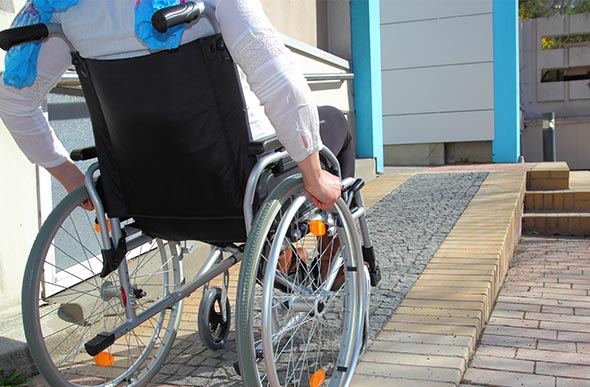 Foto: plantasdecasas.com/adaptar-a-casa-para-portadores-de-necessidades-especiais
