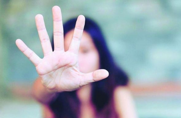 Passado. As vítimas de abuso sexual infantil podem apresentar comportamento agressivo e medo excessivo de adultos — Foto: Alexandra Munchen/Pixabay