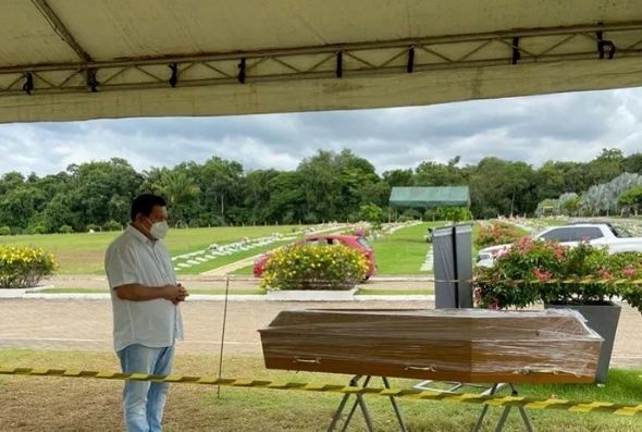 Francisco Balieiro se despediu do irmão na terça (12), a quarta vítima da Covid-19 na família — Foto: Francisco Balieiro/Arquivo Pessoal