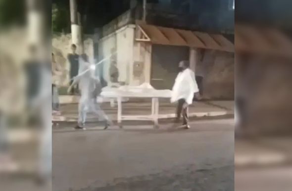 Vídeo rapidamente viralizou nas redes sociais e pessoas diziam se tratar de um "sequestro" na unidade de saúde — Foto: REPRODUÇÃO/REDES SOCIAIS