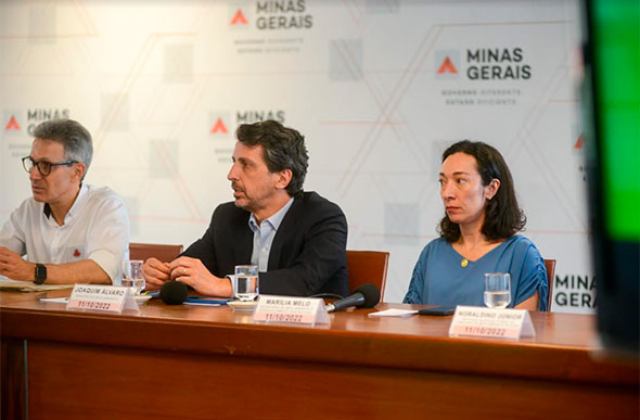 Foto: Romeu Zema (governador de Minas), Joaquim Leite (ministro do meio mbiente) e Marília Melo (secretária estadual de meio ambiente). Créditos: Dirceu Aurélio / Imprensa MG.