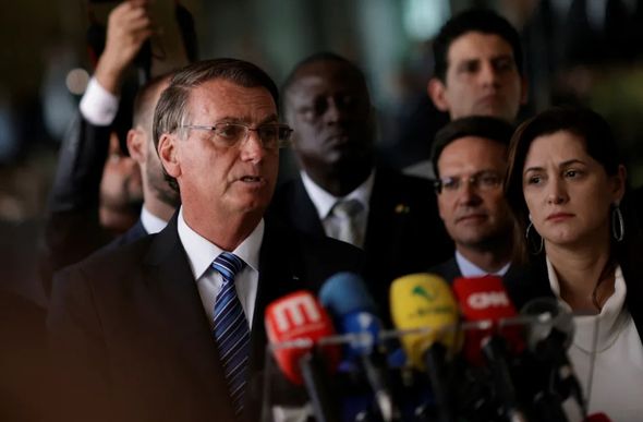 Bolsonaro faz pronunciamento no Palácio da Alvorada