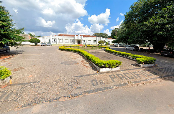 Hospital Dr. Pacífico Mascarenhas em Caetanópolis. Foto: Google Maps/Reprodução (maio/2019).