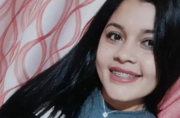 Débora Barros dos Santos é acusada de ter aplicado golpe fingindo estar doente para receber doações — Foto: Instagram Débora Barros dos Santos/Reprodução