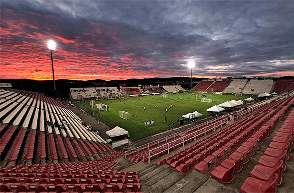 Os jogos da PQ Cup Brasil ocorreram nas manhãs, tardes e noites da Arena do Jacaré, em Sete Lagoas, de 10 a 13 de fevereiro. Foto: Vinícius Oliveira / SeteLagoas.com.br / Rádio Web Novidade