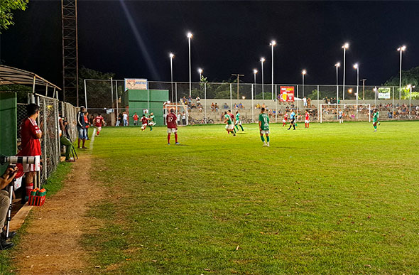Bombeiros BH (vermelho) e Montreal (verde) são alguns dos times da 2ª Copa Rádio Web Novidade. Foto: Vinícius Oliveira / SeteLagoas.com.br / Rádio Web Novidade.