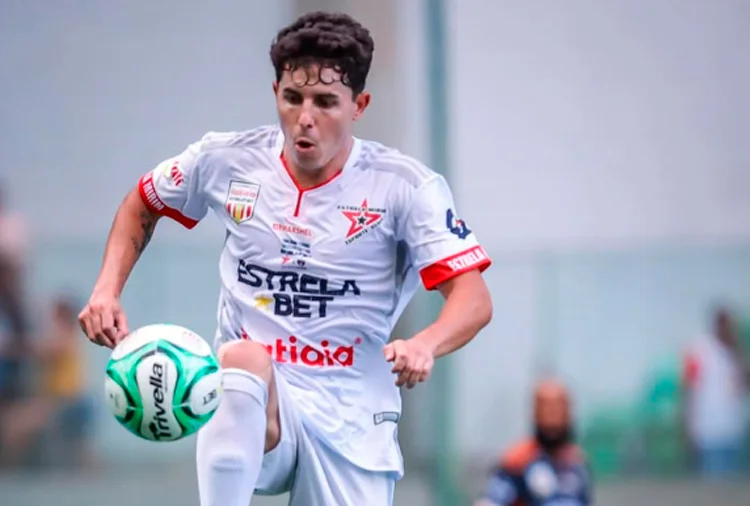 Hiwry em atuação pelo Estrela Mirim na Copa Itatiaia.