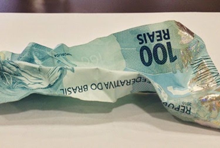 Nota amassada/ Reprodução: visaodesuperacao.blogspot